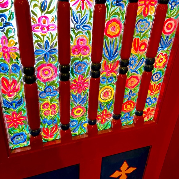 Meet your Posher, Elizabeth - Picture 1 of 1